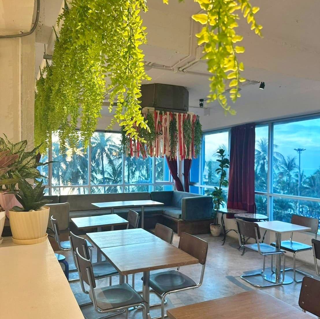 เซ้งด่วน บาร์-ร้านเหล้า-ร้านอาหร บางแสน วิวทะเล เพียง 300,000 บ ใกล้วงเวียนบางแสน